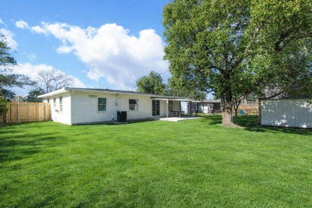 903 Mobile Drive, Pasadena, TX 77506