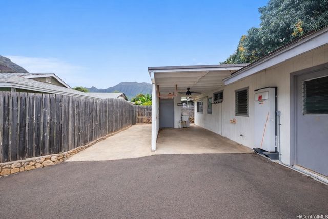 84-537 Manuku Street, Waianae, HI 96792