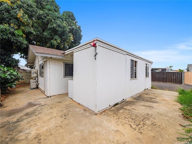 84-537 Manuku Street, Waianae, HI 96792