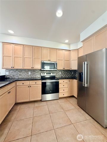 4611 NE 5th Place, Renton, WA 98059