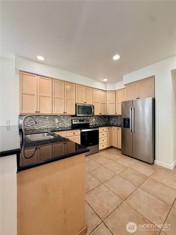 4611 NE 5th Place, Renton, WA 98059