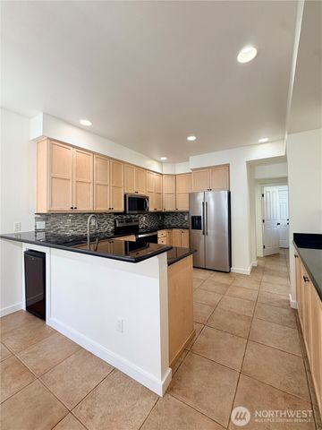 4611 NE 5th Place, Renton, WA 98059