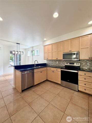 4611 NE 5th Place, Renton, WA 98059