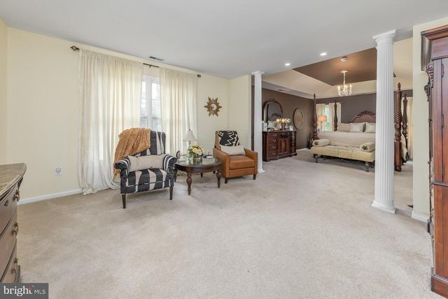 109 HILLTOP CT, Mullica Hill, NJ 08062