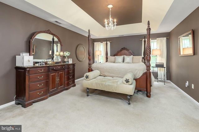 109 HILLTOP CT, Mullica Hill, NJ 08062