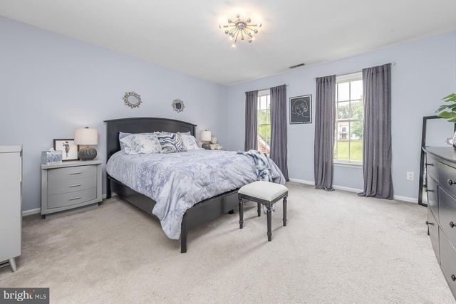 109 HILLTOP CT, Mullica Hill, NJ 08062