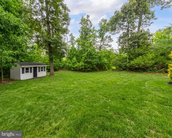 109 HILLTOP CT, Mullica Hill, NJ 08062
