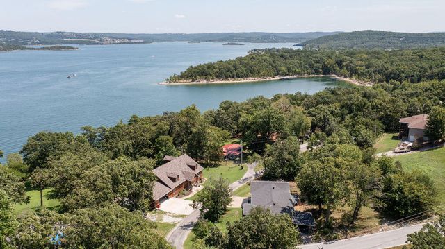 580 Parkview Drive, Blue Eye, MO 65611