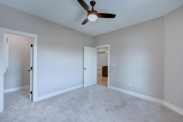 3112 Long Ct, Winfield, KS 67156