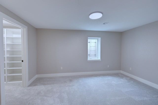 3112 Long Ct, Winfield, KS 67156