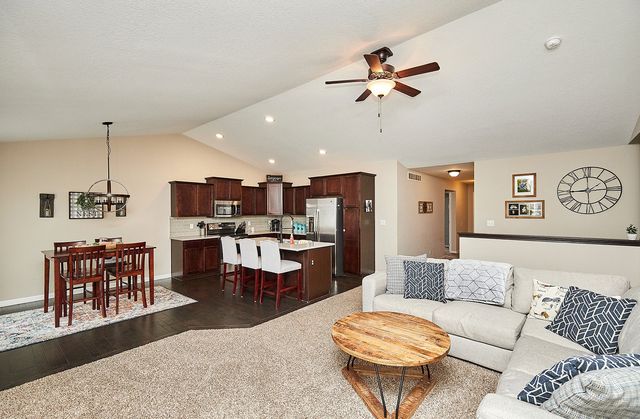 502 Hickory Drive, Norwalk, IA 50211