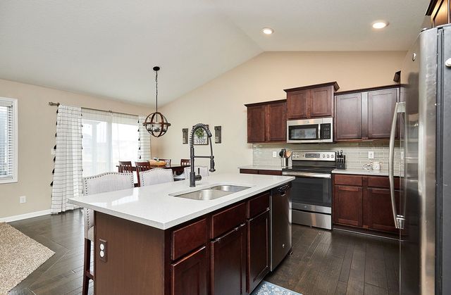 502 Hickory Drive, Norwalk, IA 50211