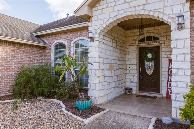 4146 Cross River Dr, Corpus Christi, TX 78410