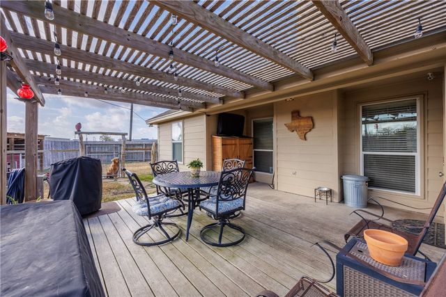 4146 Cross River Dr, Corpus Christi, TX 78410