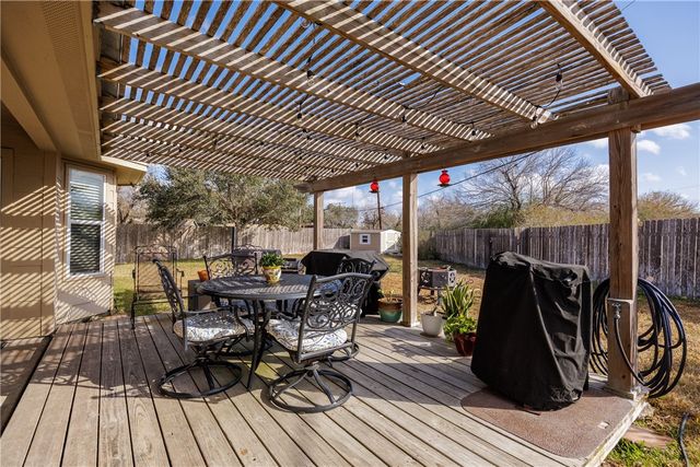 4146 Cross River Dr, Corpus Christi, TX 78410