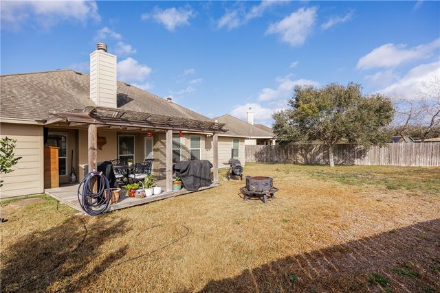 4146 Cross River Dr, Corpus Christi, TX 78410