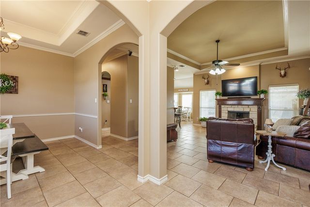 4146 Cross River Dr, Corpus Christi, TX 78410