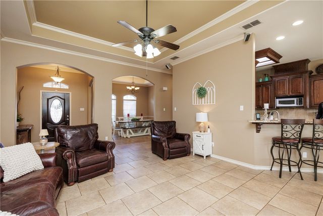 4146 Cross River Dr, Corpus Christi, TX 78410