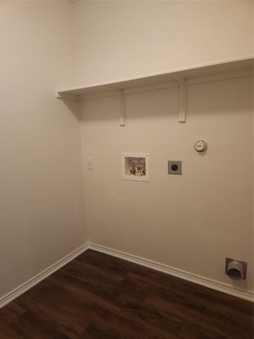 160 Rummel DR, Kyle, TX 78640