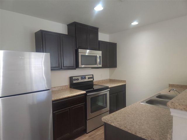 160 Rummel DR, Kyle, TX 78640