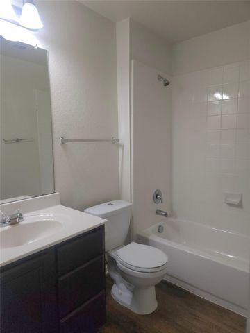 160 Rummel DR, Kyle, TX 78640
