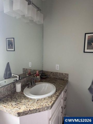 2925 Breckenridge St NW, Salem, OR 97304