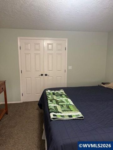 2925 Breckenridge St NW, Salem, OR 97304