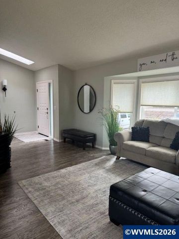 2925 Breckenridge St NW, Salem, OR 97304