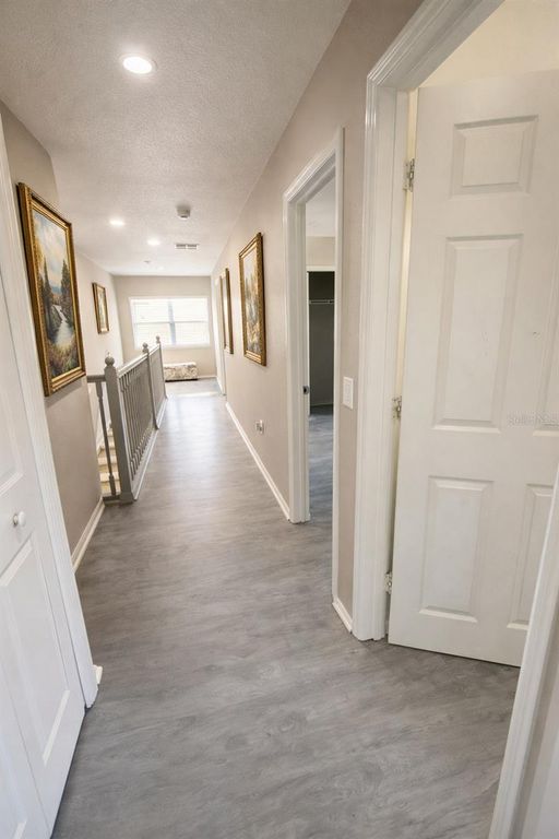 Image 6 of property listing at 14114 ABACO ISLE DRIVE, Orlando, FL 32824