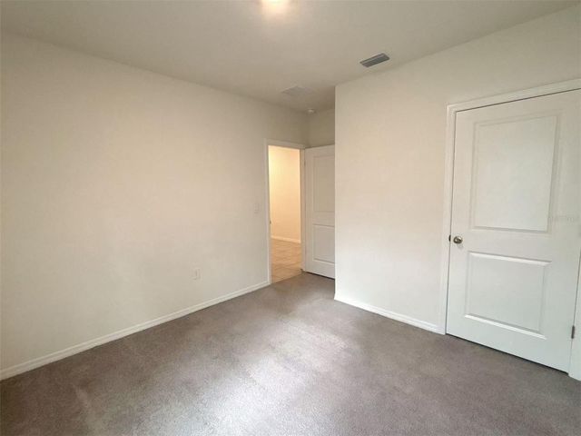 500 HICKORY COURSE LOOP, Ocala, FL 34472