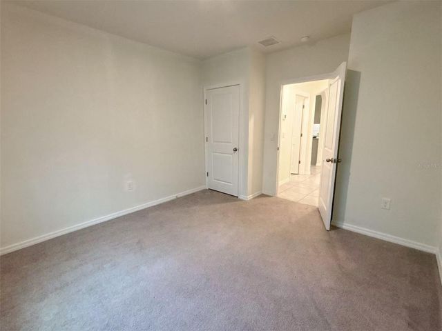 500 HICKORY COURSE LOOP, Ocala, FL 34472