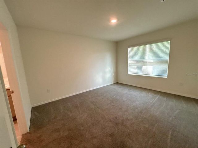 500 HICKORY COURSE LOOP, Ocala, FL 34472