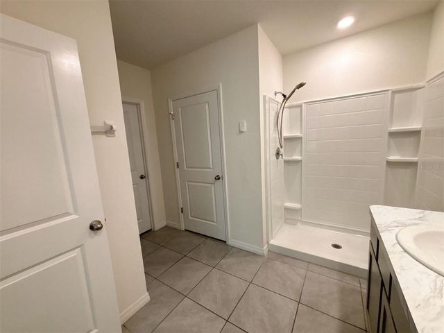 500 HICKORY COURSE LOOP, Ocala, FL 34472