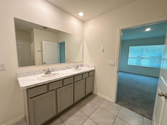 500 HICKORY COURSE LOOP, Ocala, FL 34472