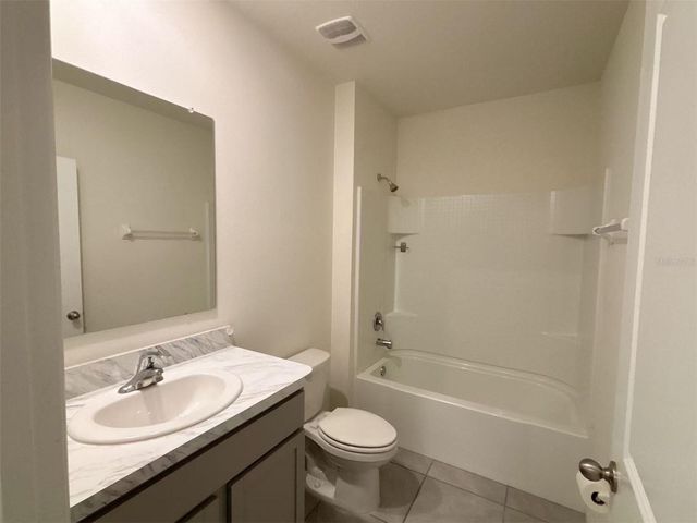 500 HICKORY COURSE LOOP, Ocala, FL 34472