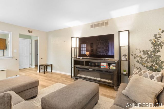 366 Elm Street, Holland, MI 49424