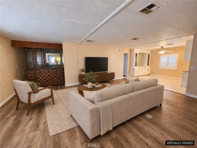 6741 Lincoln 146, Buena Park, CA 90620