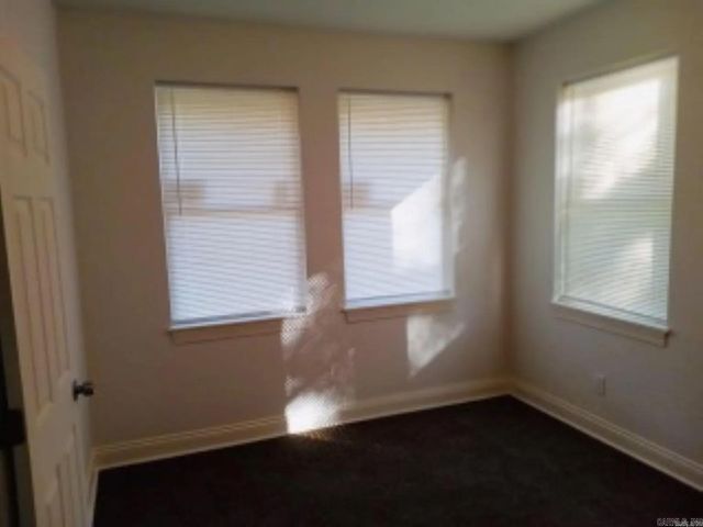 3817 W 10Th St Street, Little Rock, AR 72204