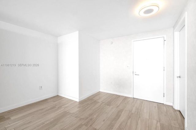 460 NE 28th St 3907, Miami, FL 33137