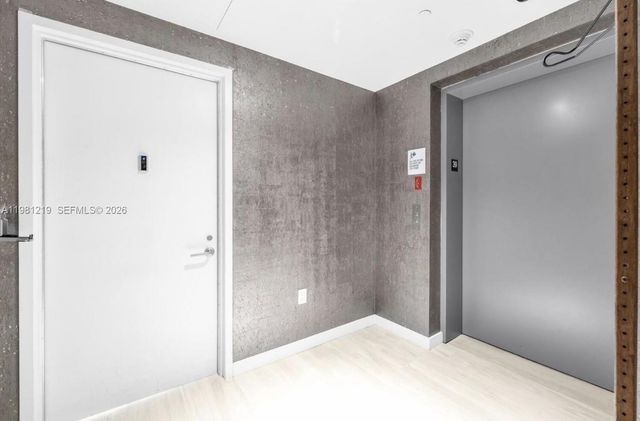 460 NE 28th St 3907, Miami, FL 33137