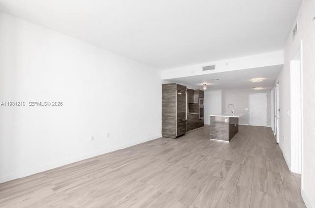 460 NE 28th St 3907, Miami, FL 33137