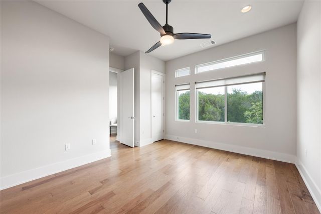 7913 Floracita LN, Austin, TX 78735