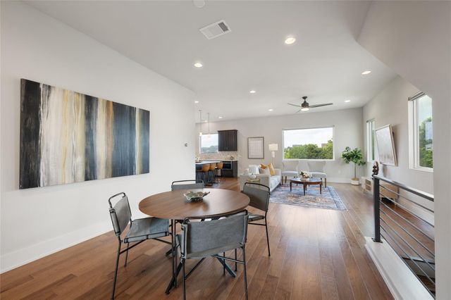 7913 Floracita LN, Austin, TX 78735