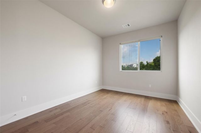 7913 Floracita LN, Austin, TX 78735