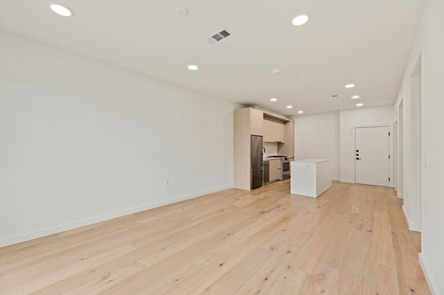 2209 S 1st ST 223, Austin, TX 78704