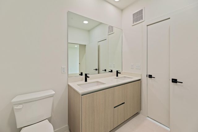 2209 S 1st ST 223, Austin, TX 78704
