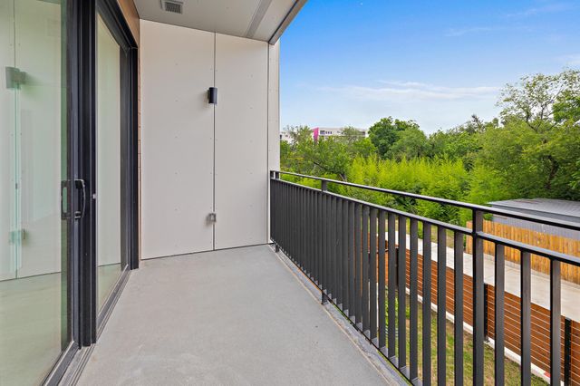 2209 S 1st ST 223, Austin, TX 78704