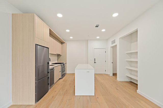 2209 S 1st ST 223, Austin, TX 78704