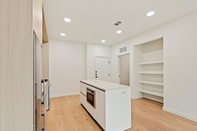 2209 S 1st ST 223, Austin, TX 78704
