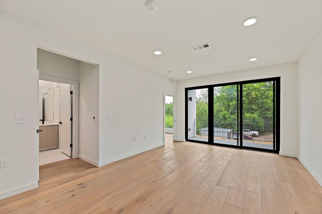 2209 S 1st ST 223, Austin, TX 78704